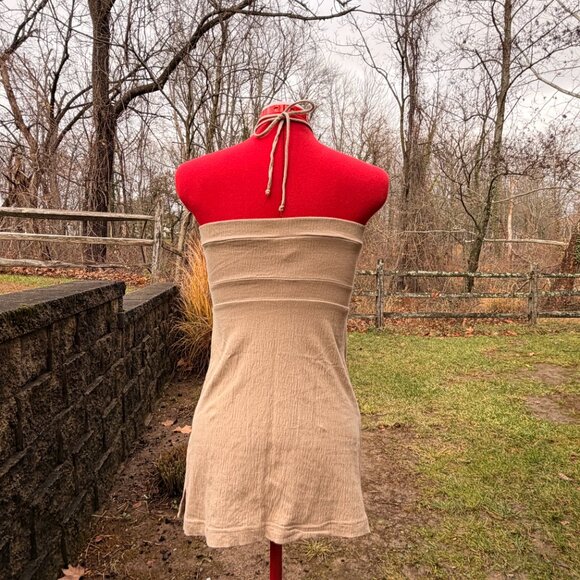 Y2K Boho Floral Cotton Halter Top with Wood Ring Detail - Picture 2 of 7